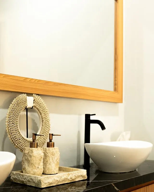 Modern treatment room sink and amenities at MY SPA LOMBOK wellness center